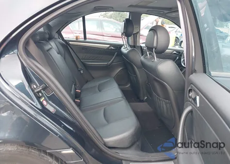 2001 Mercedes-Benz C 320 from USA, damaged, VIN WDBRF64JX1F043754